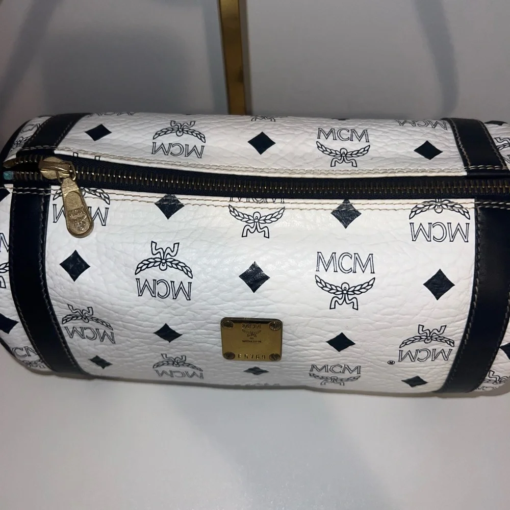 MCM Papillon Crossbody Bag - Picture 3 of 12